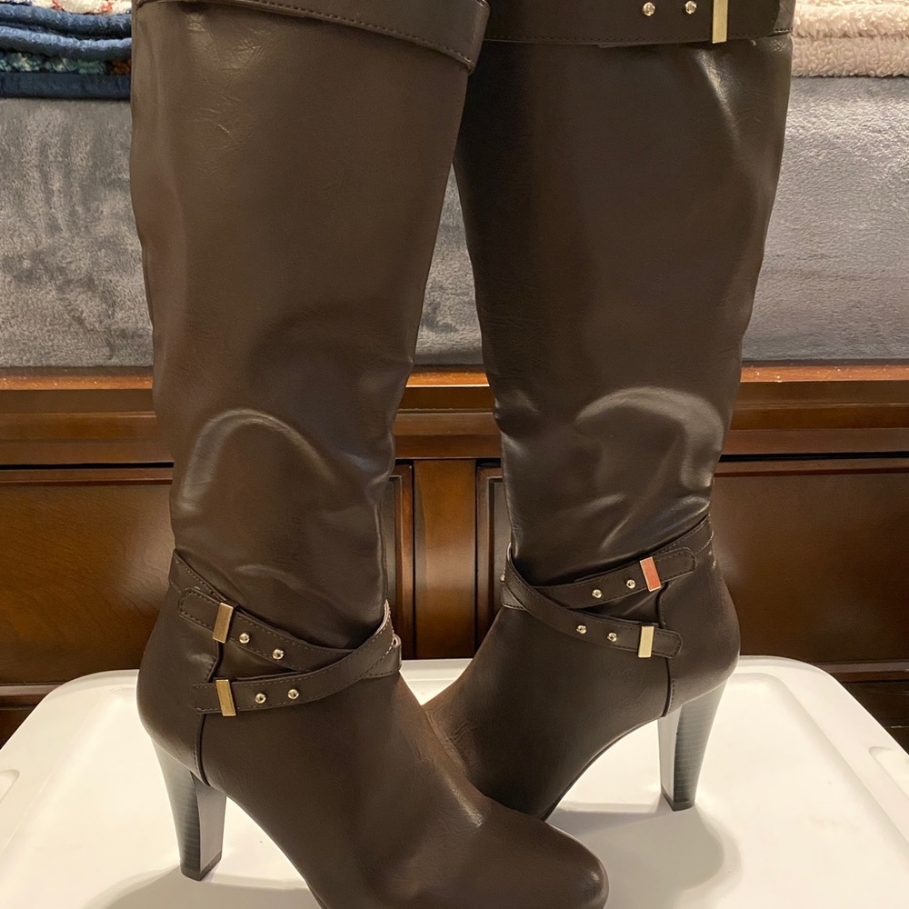 New Attitude, brown knee length boots 3 inch heel worn only a few times